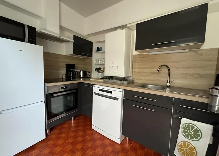 3 Near The Center Of Caen